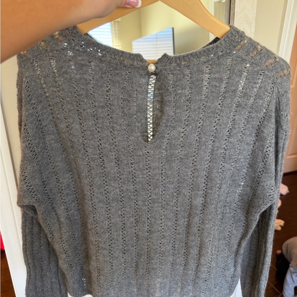 FM 2050 NWT Gray Knit Sweater with Pearl Button - Picture 3 of 8